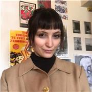 Profesora de inglés, último año del profesorado. Años de experiencia trabajando en academia y de forma particular